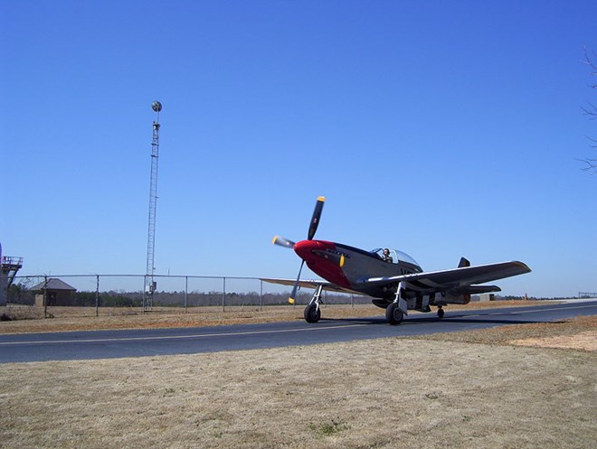 Sự tham gia của P-51 Mustang trong các cuộc đua hàng không là đề tài của một số phim: Wings of Fire (1967), bộ phim truyền hình về cuộc đua hàng không của những chiếc P-51 và F8F; và Cloud Dancer (1980): câu chuyện cường điệu về các cuộc bay biểu diễn hàng không, bao gồm các cảnh quay trên không của một chiếc P-51....